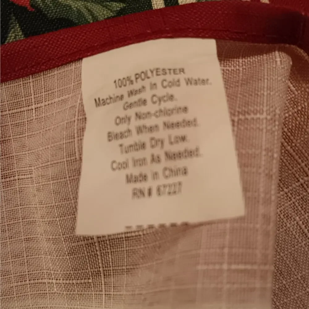 EUC Christmas Tablecloth Red Poinsettias Along Bottom 84X60